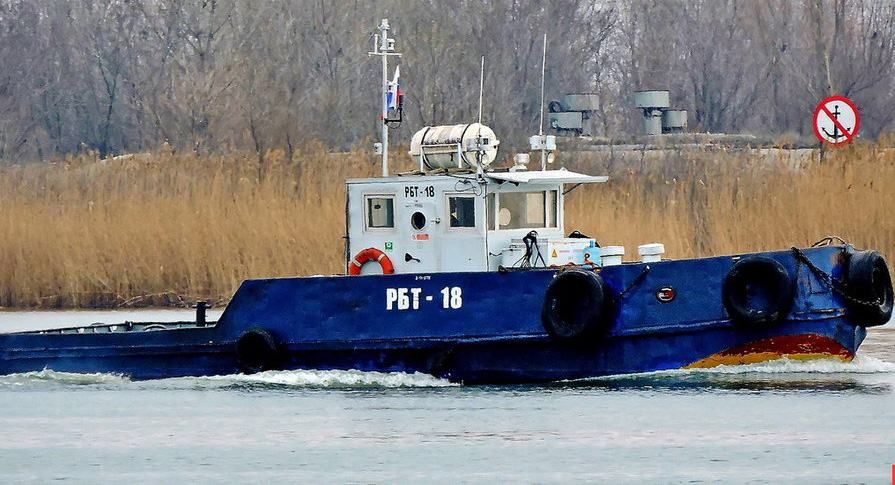 В порту окупованої Керчі затонув російський буксир: відома причина