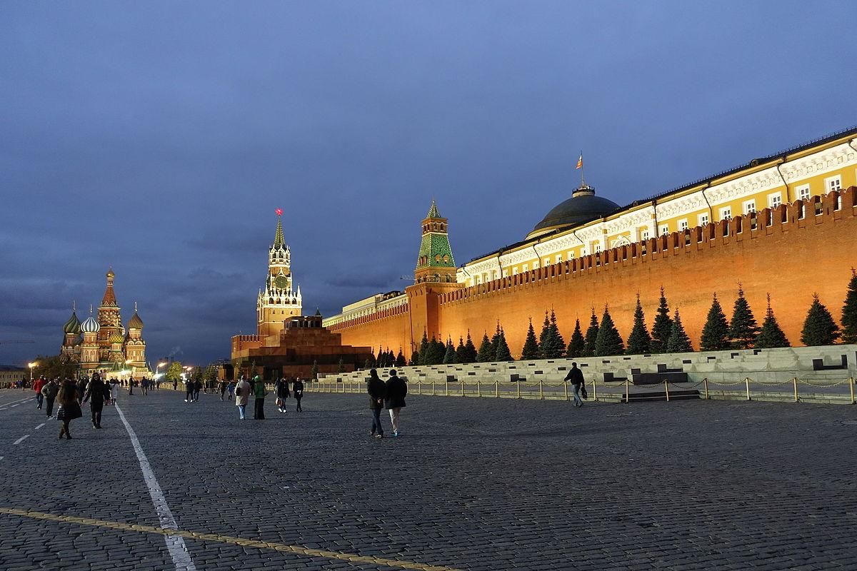 Казарін розповів, з ким Москва може сісти за стіл переговорів 