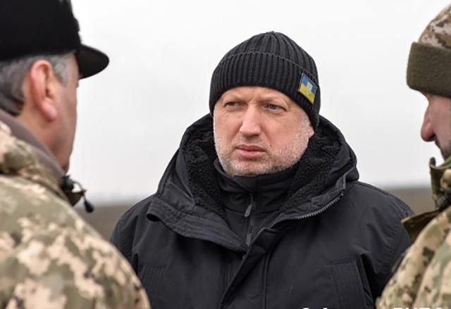 Во время военного положения в Украине существенно снизилось количество преступлений, – Турчинов