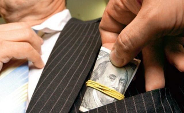 Перезавантаження НАЗК: як припинити доплачувати тим, хто краде в України мільярди Перезавантаження НАЗК: як припинити доплачувати тим, хто краде в України мільярди