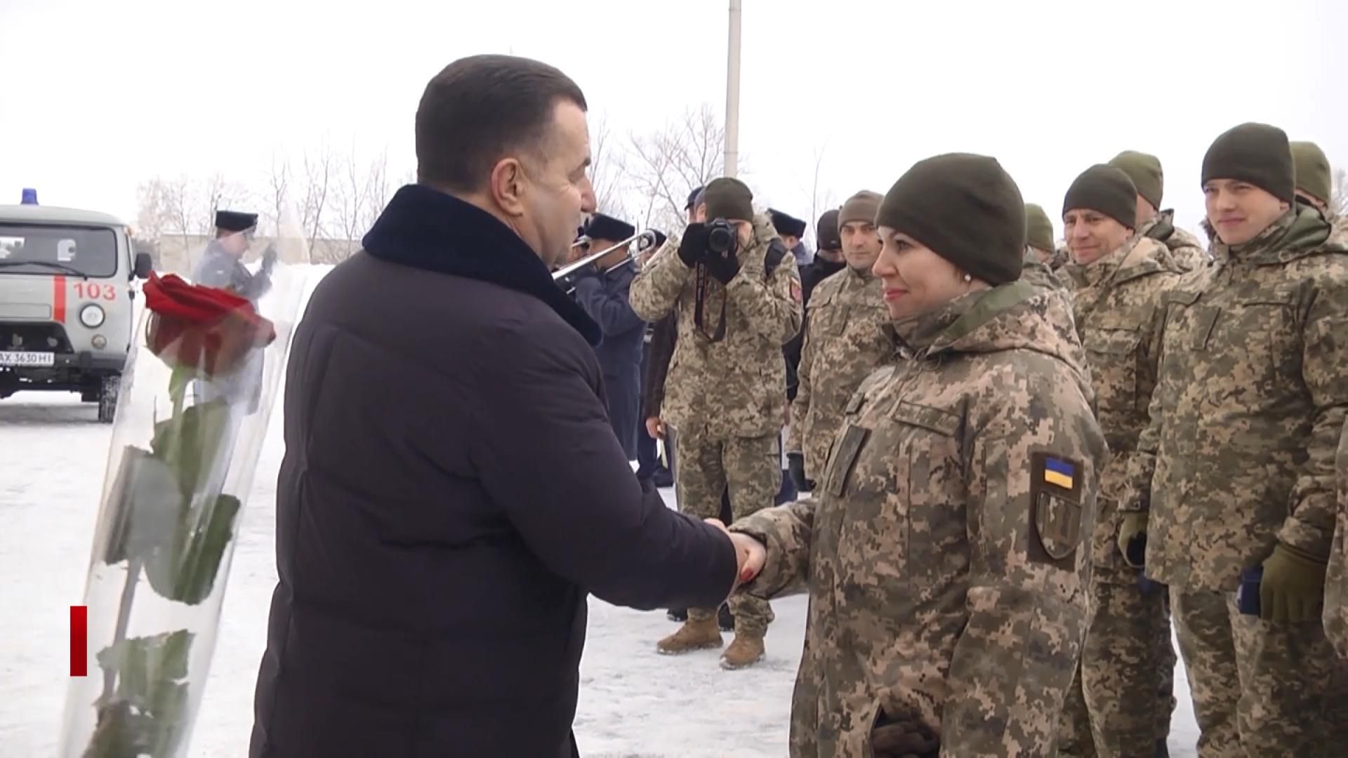 Квартиры для военнослужащих: первые защитники уже заехали в новые дома - 24  Канал