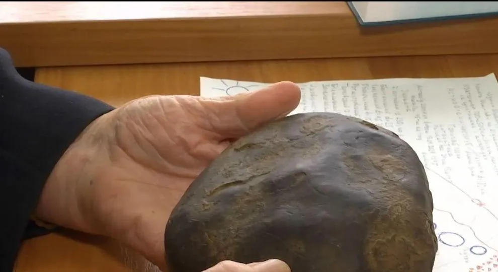 Метеорит виявився хандритом Метеорит виявився хандритом