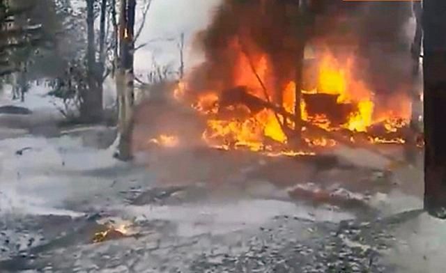 У Росії розбився вертоліт: фото і відео з місця катастрофи