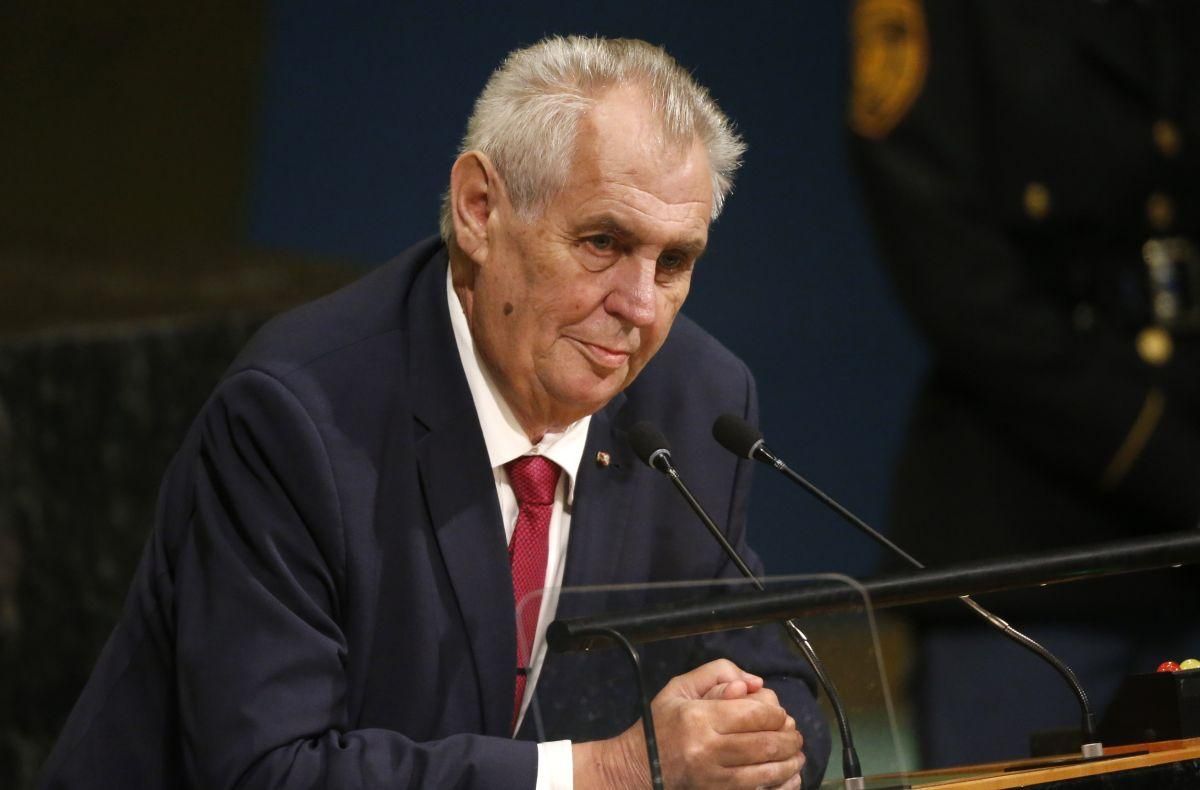 Президент Чехії відзначився обурливою заявою про "звеличення воєнних злочинців" в Україні