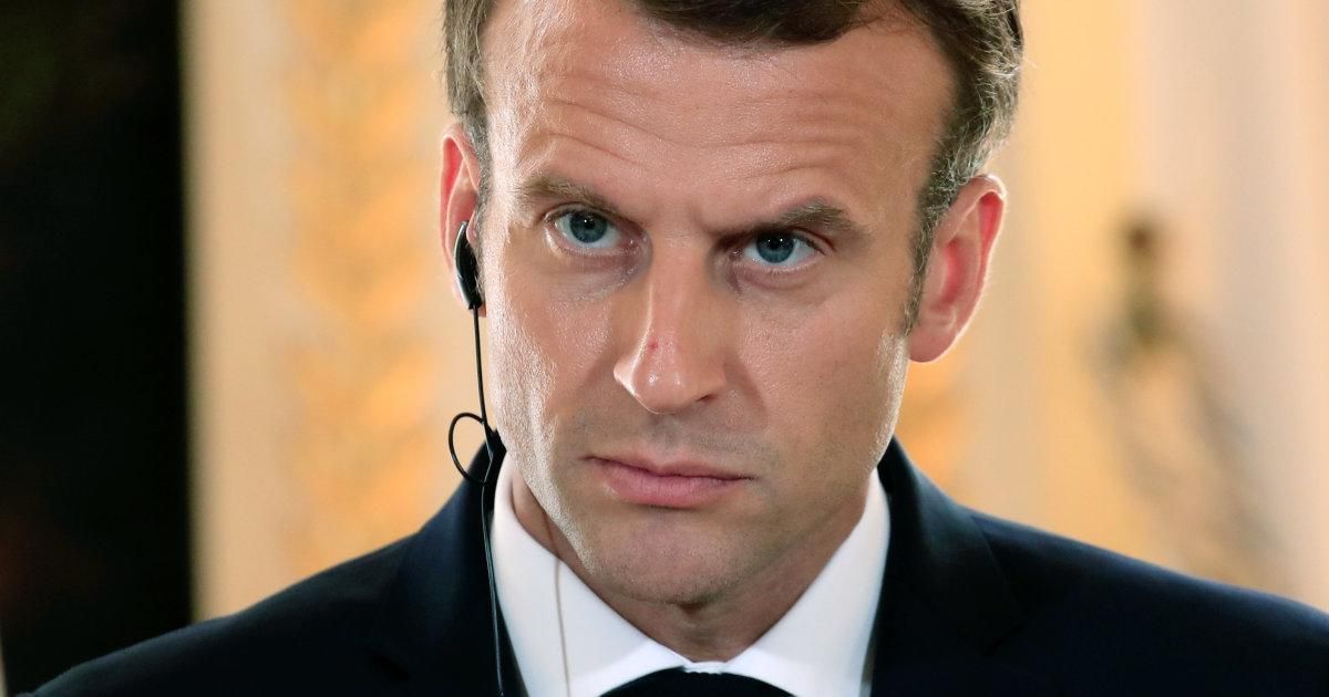 Макрон в образе Гитлера: французское издание извинилось за провокационную обложку Макрон в образе Гитлера: французское издание извинилось за провокационную обложку