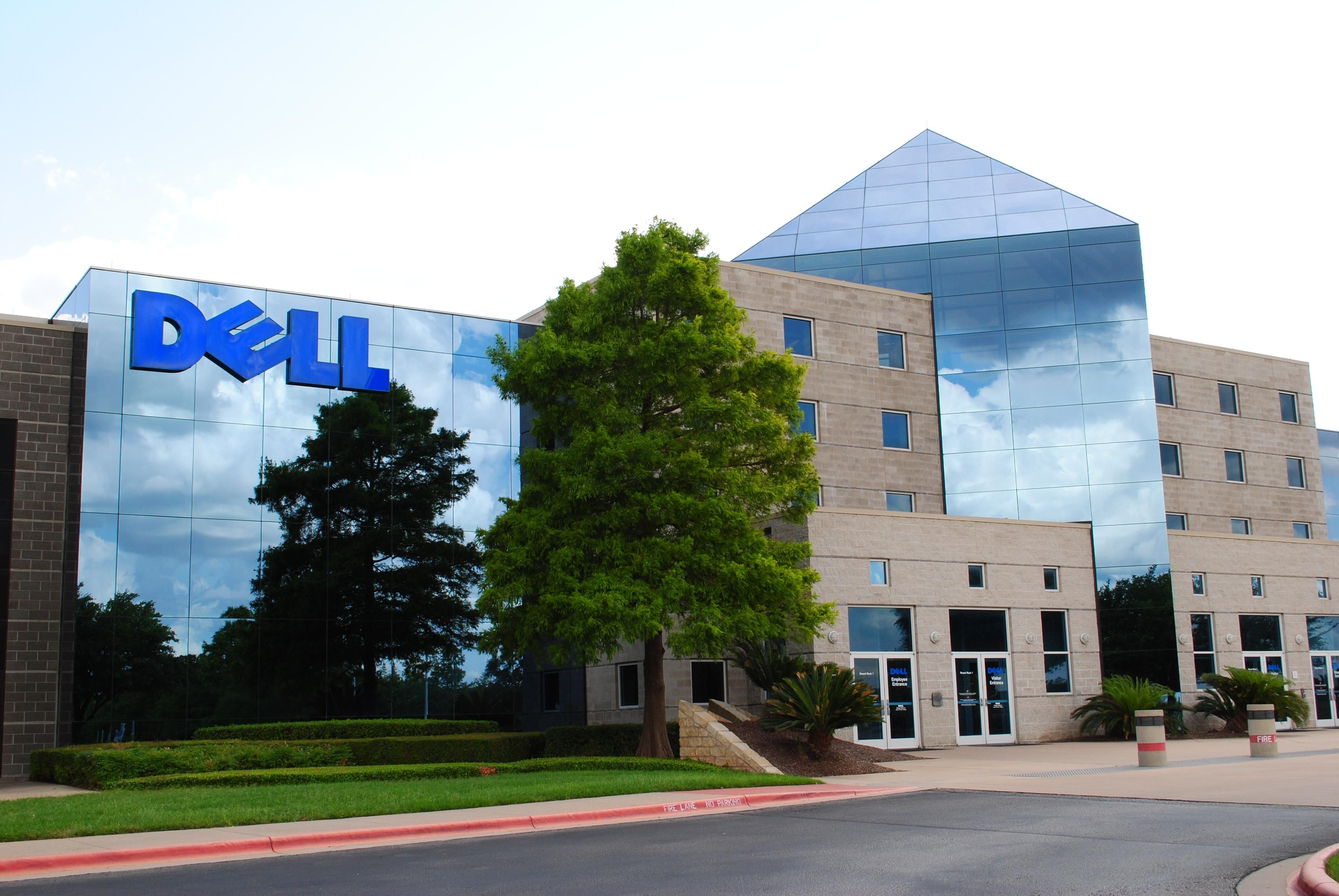 Dell после 5 лет перерыва вернулась на биржу