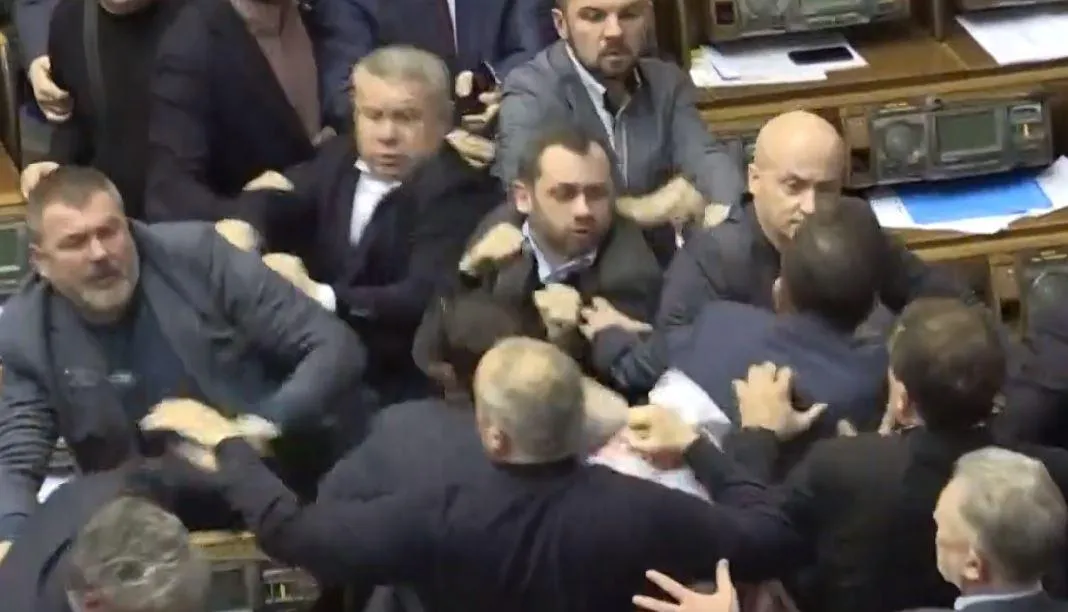 бійка у Раді Шуфрич бійка у Раді Шуфрич