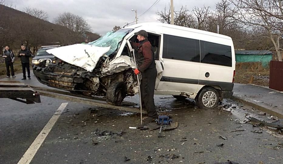 На Львівщині майже одночасно трапилися дві ДТП: фото та відео