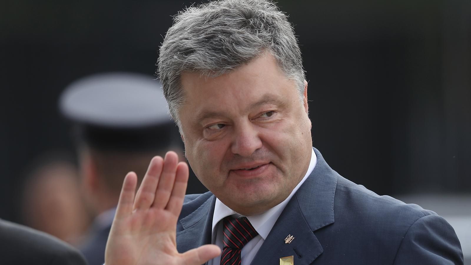 Суд отказался заставить НАБУ возбудить дело против Порошенко Суд отказался заставить НАБУ возбудить дело против Порошенко