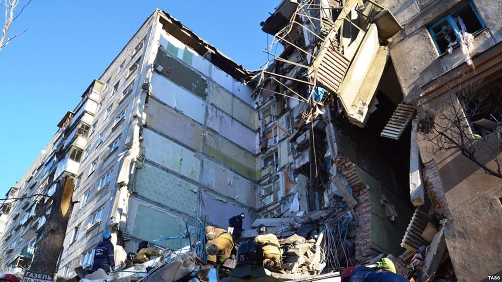 Вибух у Магнітогорську: російські рятувальники не знають, де шукати решту потерпілих Вибух у Магнітогорську: російські рятувальники не знають, де шукати решту потерпілих