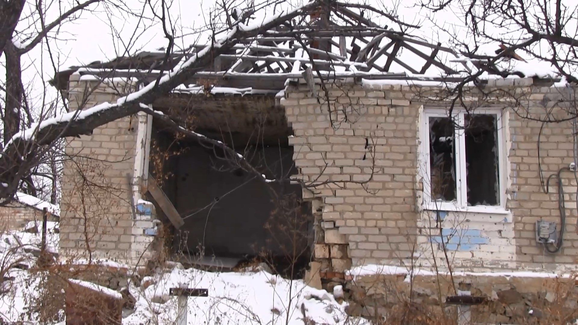 Бойовики не дотримуються перемир'я: журналісти зафіксували обстріли Бойовики не дотримуються перемир'я: журналісти зафіксували обстріли