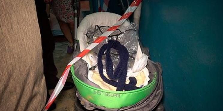 Загибель немовляти у ліфті в Сумах: поліція затримала 2 підозрюваних