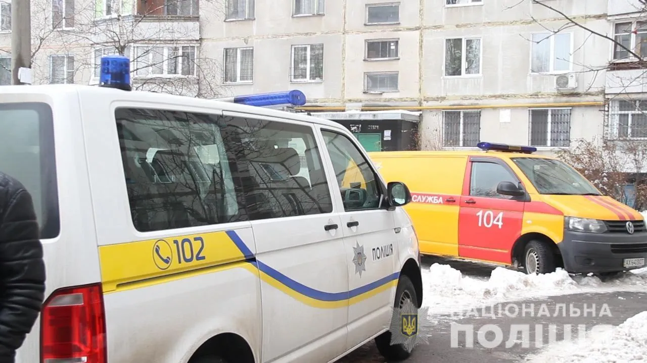 Правоохоронці знайшли тіла дівчат в орендованій квартирі Харкова Правоохоронці знайшли тіла дівчат в орендованій квартирі Харкова