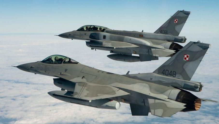 Нагляд за військовими літаками РФ: польські винищувачі полетіли до країн Балтії Нагляд за військовими літаками РФ: польські винищувачі полетіли до країн Балтії