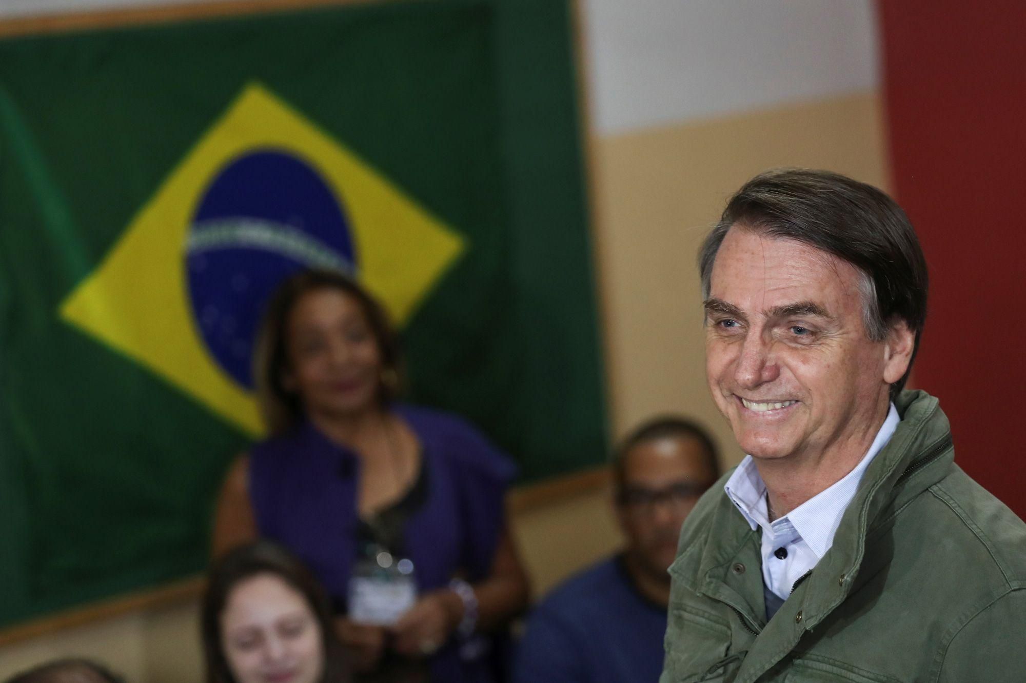 Президент Бразилии рассматривает возможность военного сотрудничества с США Президент Бразилии рассматривает возможность военного сотрудничества с США