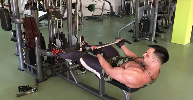 Адель Тайсіра Адель Тайсіра