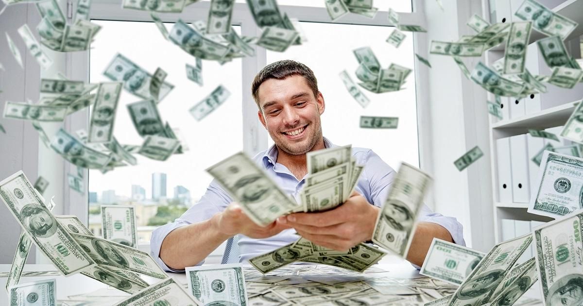 Зарплати в Україні: яка професія приносить найбільший дохід Зарплати в Україні: яка професія приносить найбільший дохід