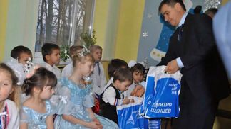 Депутати-колядники: як Тимошенко та інші використовують дітей для політичної агітації