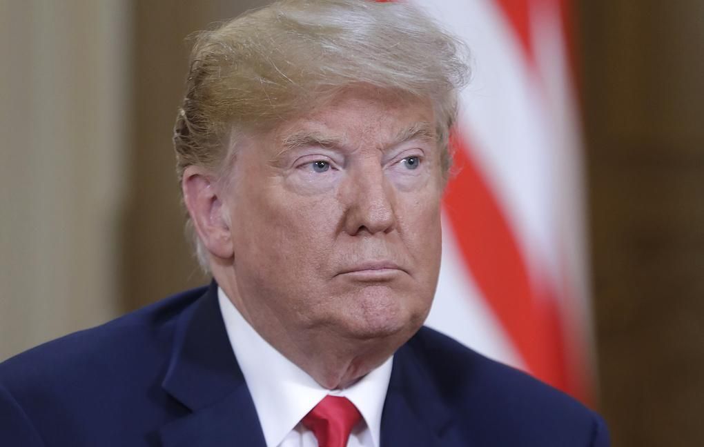 "Сталевий бар'єр, а не бетонна стіна": Трамп оприлюднив своє рішення щодо надзвичайного стану "Сталевий бар'єр, а не бетонна стіна": Трамп оприлюднив своє рішення щодо надзвичайного стану