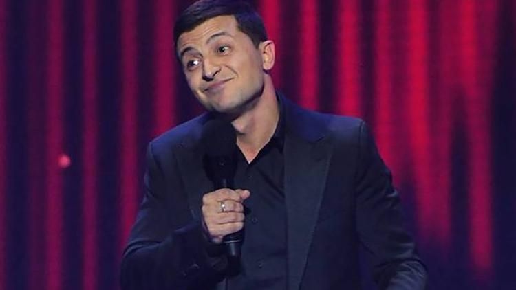 "Против всех": журналистка интересно объяснила позицию Зеленского "Против всех": журналистка интересно объяснила позицию Зеленского