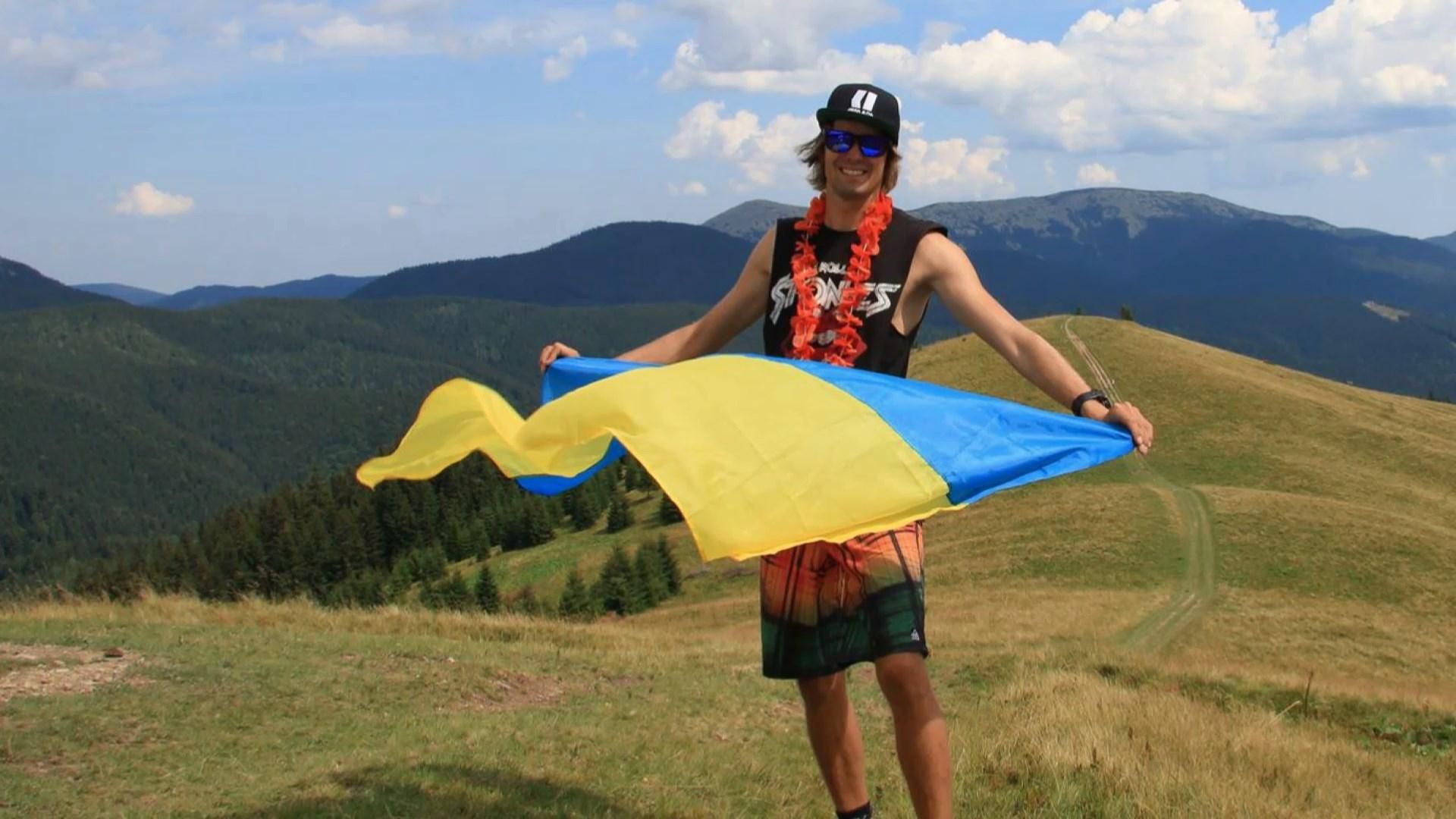 Спасатели нашли заблудившегося в Карпатах лыжника Спасатели нашли заблудившегося в Карпатах лыжника