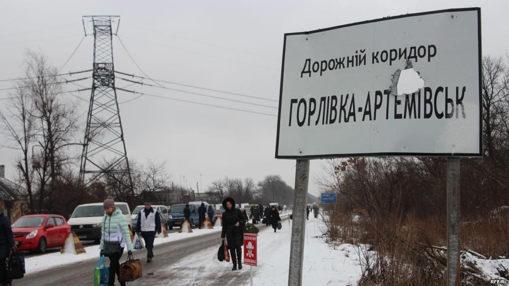 На КПВВ поблизу окупованої Горлівки померли троє чоловіків: що відомо про інцидент