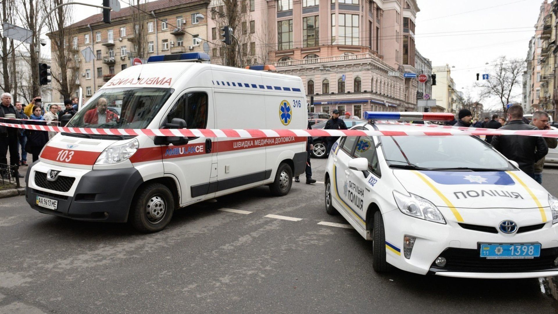 В торговом центре Киева произошел взрыв: фото с места происшествия В торговом центре Киева произошел взрыв: фото с места происшествия