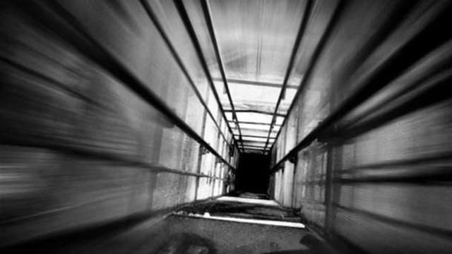 Смертельная опасность в подъездах: почему трагедии в лифтах в Украине участились Смертельная опасность в подъездах: почему трагедии в лифтах в Украине участились