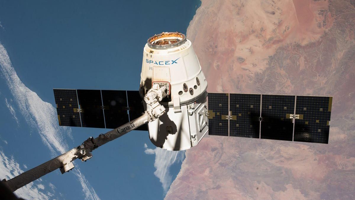 Космічний корабель SpaceX Dragon успішно завершив місію до МКС Космічний корабель SpaceX Dragon успішно завершив місію до МКС