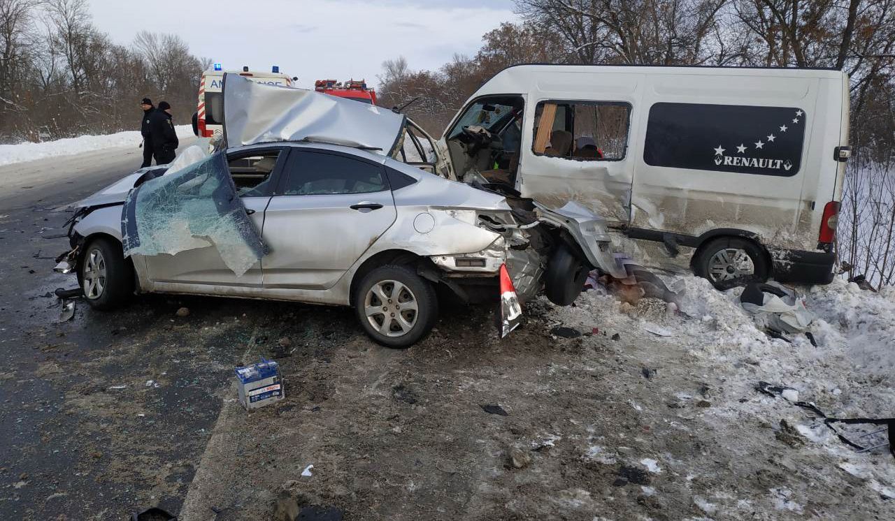 Смертельна ДТП на Харківщині: з'явилась інформація про постраждалих Смертельна ДТП на Харківщині: з'явилась інформація про постраждалих