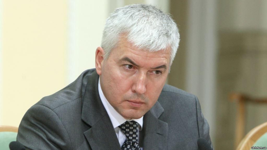 ГПУ объявила о подозрении в преступлении экс-министру обороны Саламатину