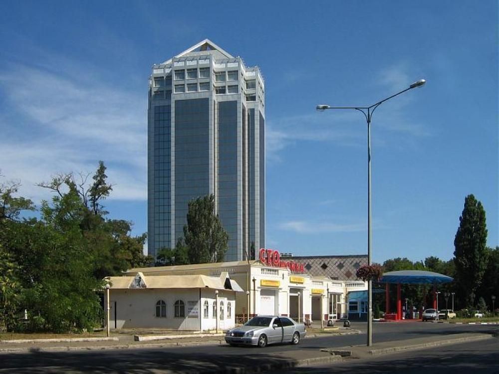 Бизнес-центр в Одессе и дом под Киевом: что продает на ProZorro Фонд гарантирования вкладов