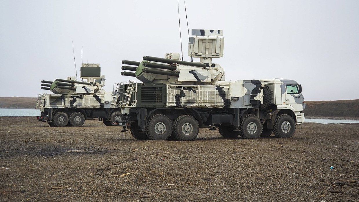 Окупанти не припиняють військових тренувань у Криму: Росія знову завезла нову зброю Окупанти не припиняють військових тренувань у Криму: Росія знову завезла нову зброю