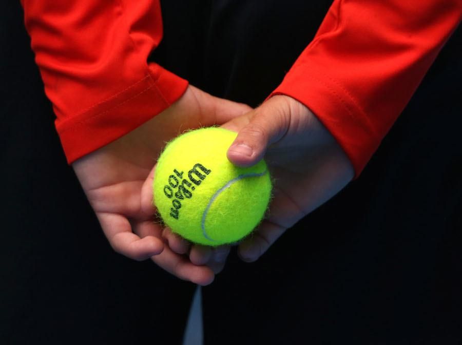 Хлопчик на Australian Open викликав щирі овації у публіки своїм вчинком: відео