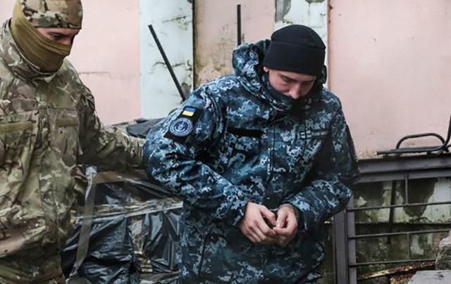 Суд Москви продовжив арешт ще 4 полоненим українським морякам Суд Москви продовжив арешт ще 4 полоненим українським морякам