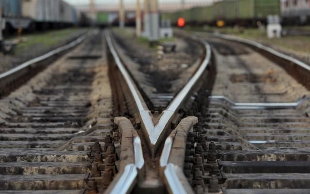 В Сумах полицейские спасли мужчину, который пытался покончить жизнь самоубийством: видео В Сумах полицейские спасли мужчину, который пытался покончить жизнь самоубийством: видео