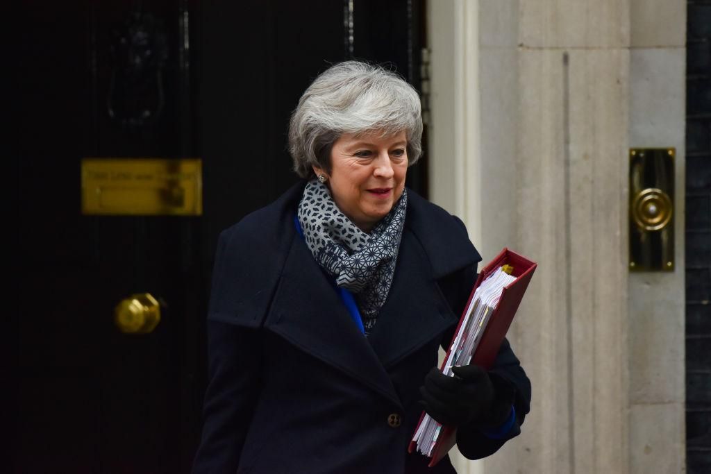 Отставка Терезы Мэй - отставку министра Терезы Мэй не поддержал Парламент Британии