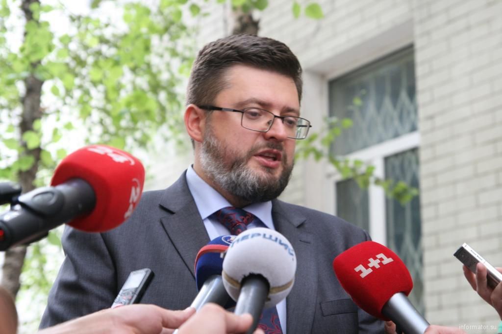 Адвокат звинуваченого у держзраді Вишинського заявив про обшуки у своєму помешканні: деталі Адвокат звинуваченого у держзраді Вишинського заявив про обшуки у своєму помешканні: деталі