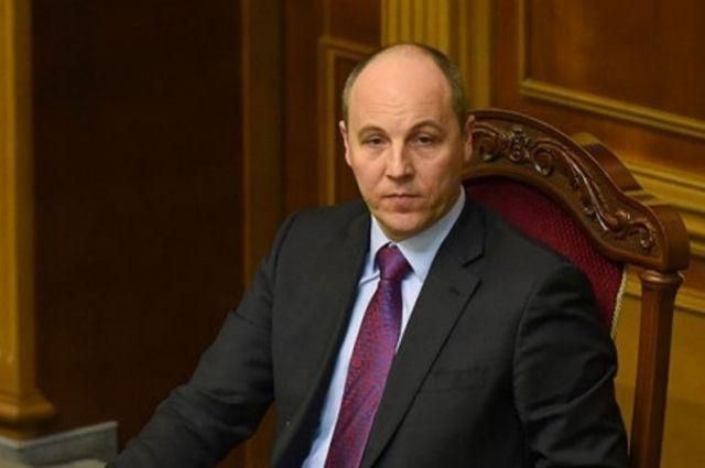 "Відійди від мене, нечисть": Парубій під час засідання Ради прогнав Новинського із президії "Відійди від мене, нечисть": Парубій під час засідання Ради прогнав Новинського із президії