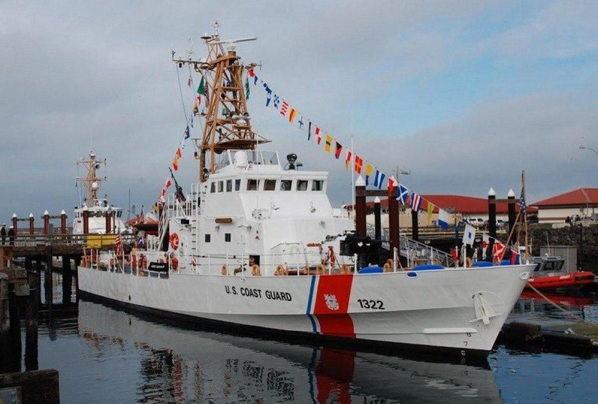 Украинские военные учились вести боевые действия с американских катеров Украинские военные учились вести боевые действия с американских катеров