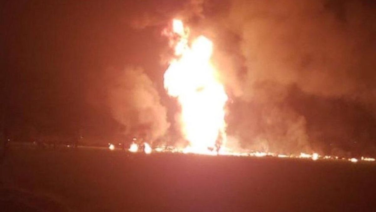 Пожар, начавшийся в результате взрыва на трубопроводе в Мексике удалось потушить