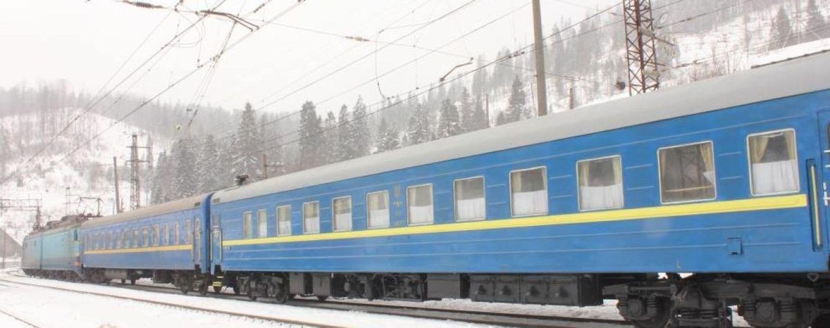 На Киевщине сошел с рельсов грузовой поезд: 8 пассажирских поездов задерживаются в пути