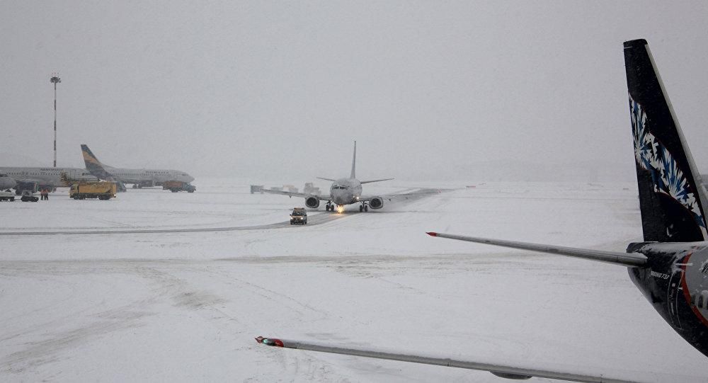 Из-за снегопадов в США отменены более 6 тысяч рейсов