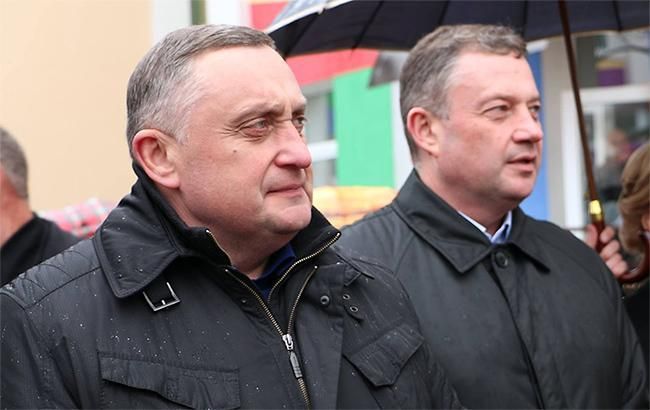 Збитки могли складати до 1,5 мільярда гривень, – Лещенко про газові схеми братів Дубневичів Збитки могли складати до 1,5 мільярда гривень, – Лещенко про газові схеми братів Дубневичів