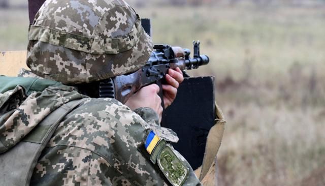 Українські бійці знищили окупанта на Донбасі