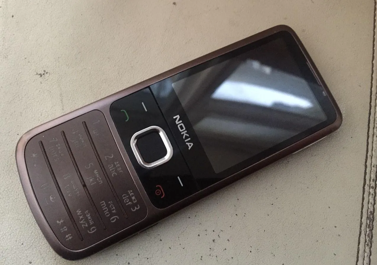 Nokia 6700 Classic Nokia 6700 Classic