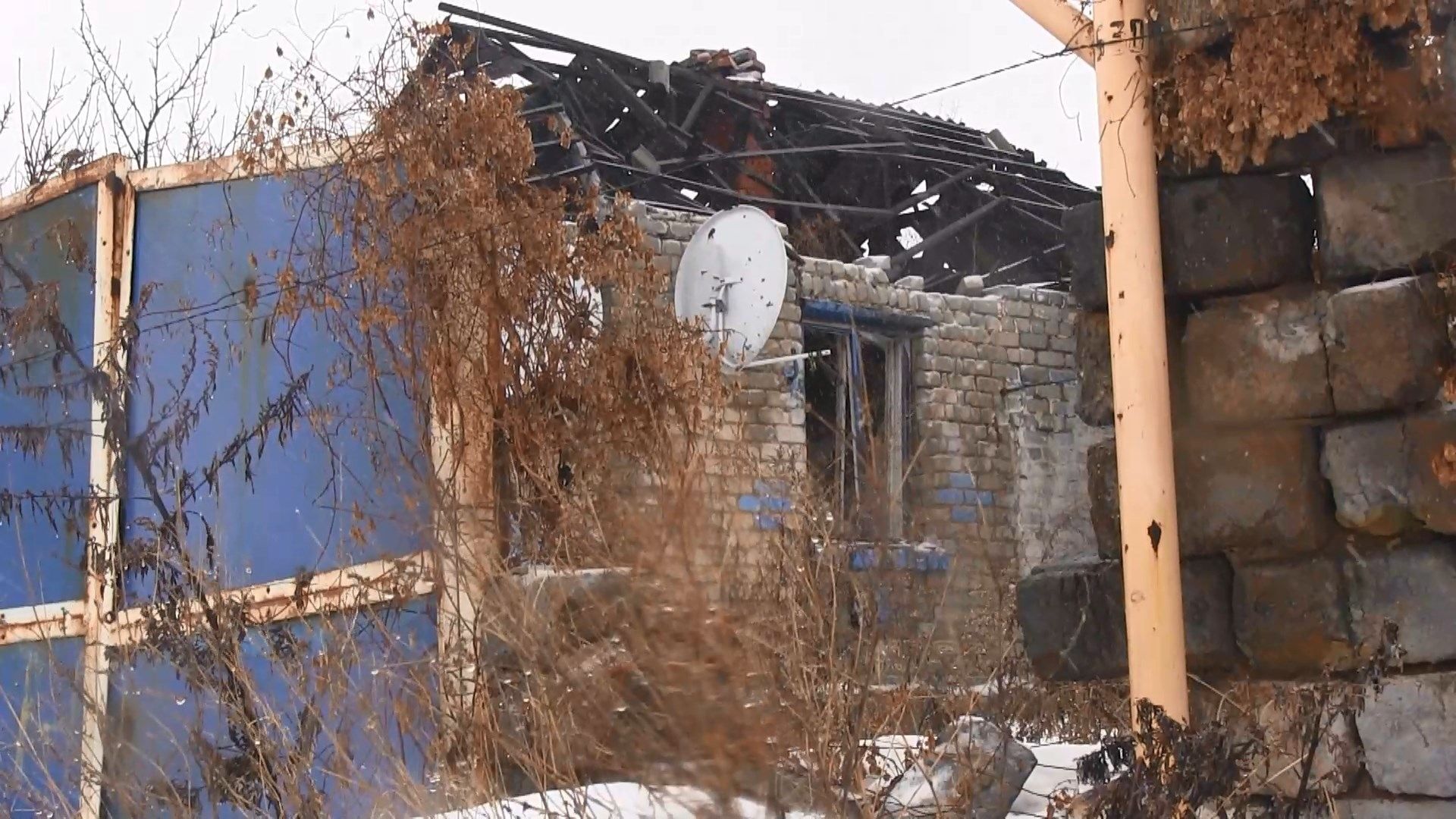 Стоять росіяни і їм підкидають мобільні групи "ополченців", – військовослужбовець ЗСУ Стоять росіяни і їм підкидають мобільні групи "ополченців", – військовослужбовець ЗСУ