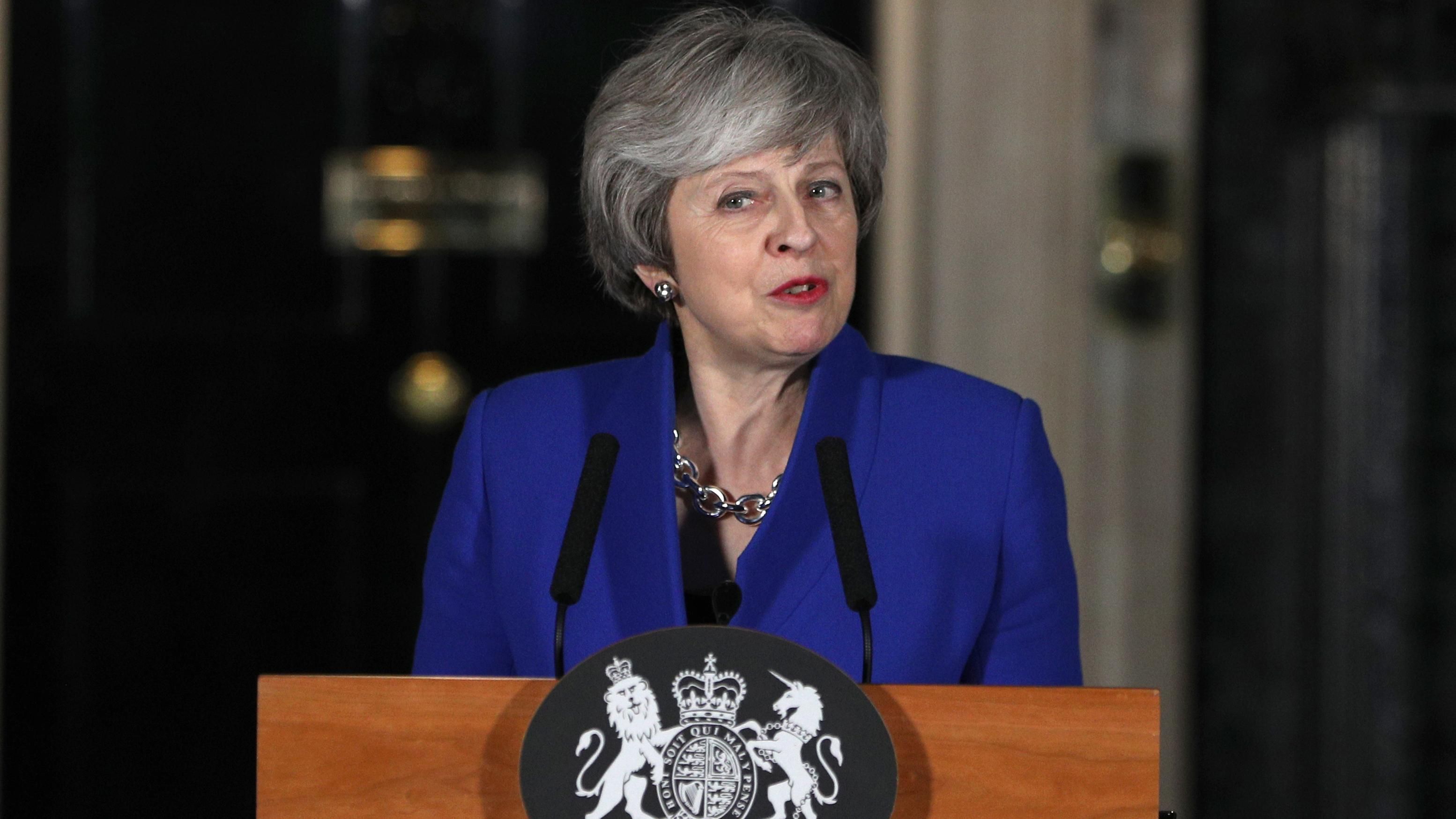 Тупик Brexit: почти 40 членов британского правительства одновременно могут уйти в отставку Тупик Brexit: почти 40 членов британского правительства одновременно могут уйти в отставку