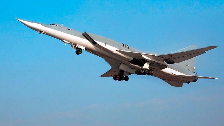 Бомбардувальник Ту-22М3 розбився у Мурманську: є загиблі