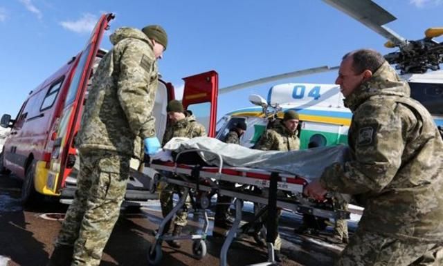 В Киев привезли много тяжелораненых военнослужащих с Донбасса: бойцам нужна кровь